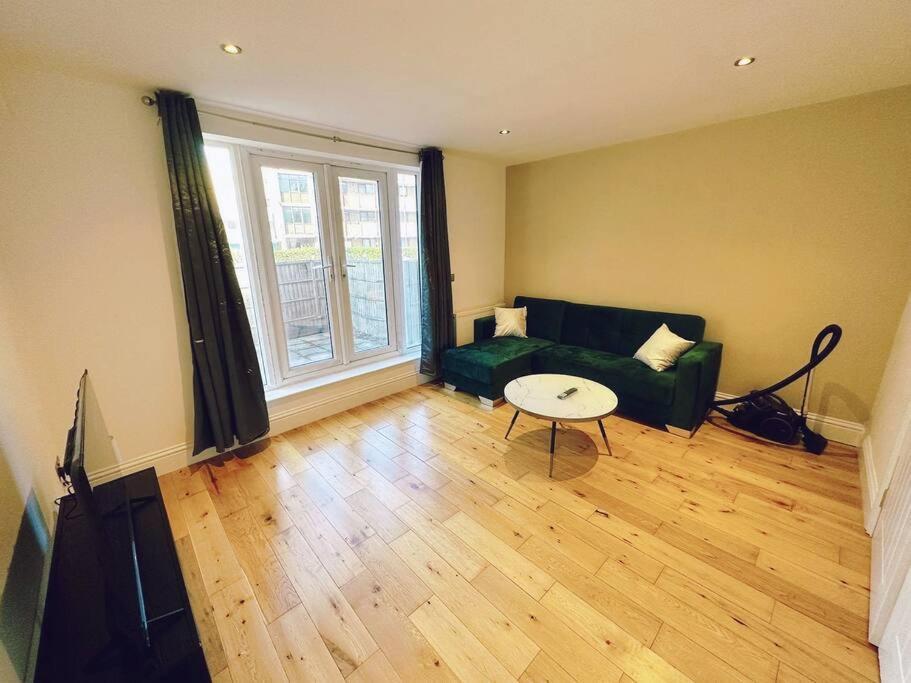 1 Bed Room Flat Near Central ロンドン エクステリア 写真