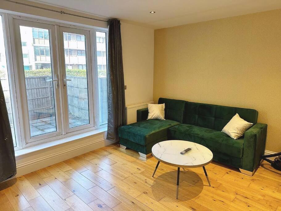 1 Bed Room Flat Near Central ロンドン エクステリア 写真